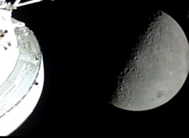 3275 Kosminis Laivas Pasiekia Artimiausią Mėnuliui Orbitos Tašką