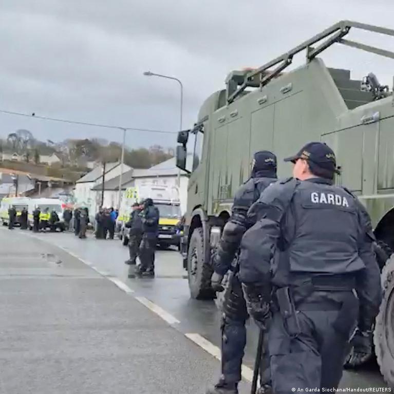 Airija Atveria Naftos Perdirbimo Gamykl Po Protest Dl Kuro Kain