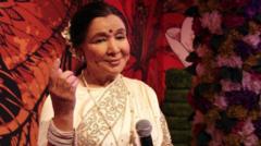 Bolivudo Garsenyb Asha Bhosle Mir Sulaukusi 92 Met