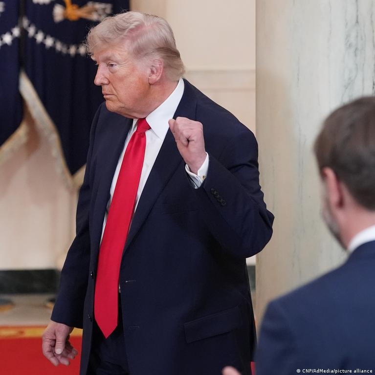 Donald Trump Kalba Apie Iran Naft Ir Ekonomik Fakt Patikrinimas