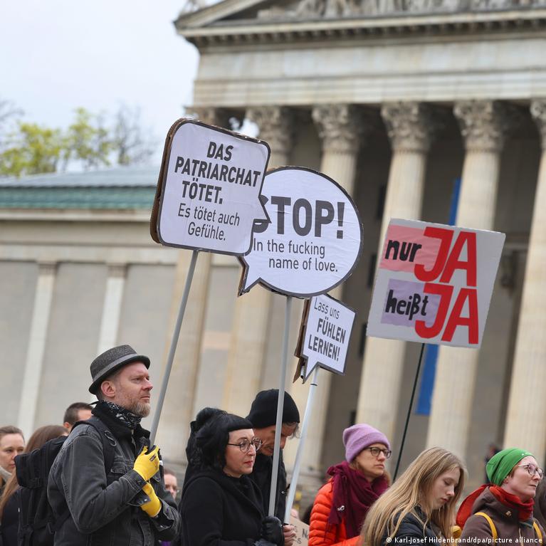 ES Parlamentas patvirtino bendrą prievartos apibrėžimą
