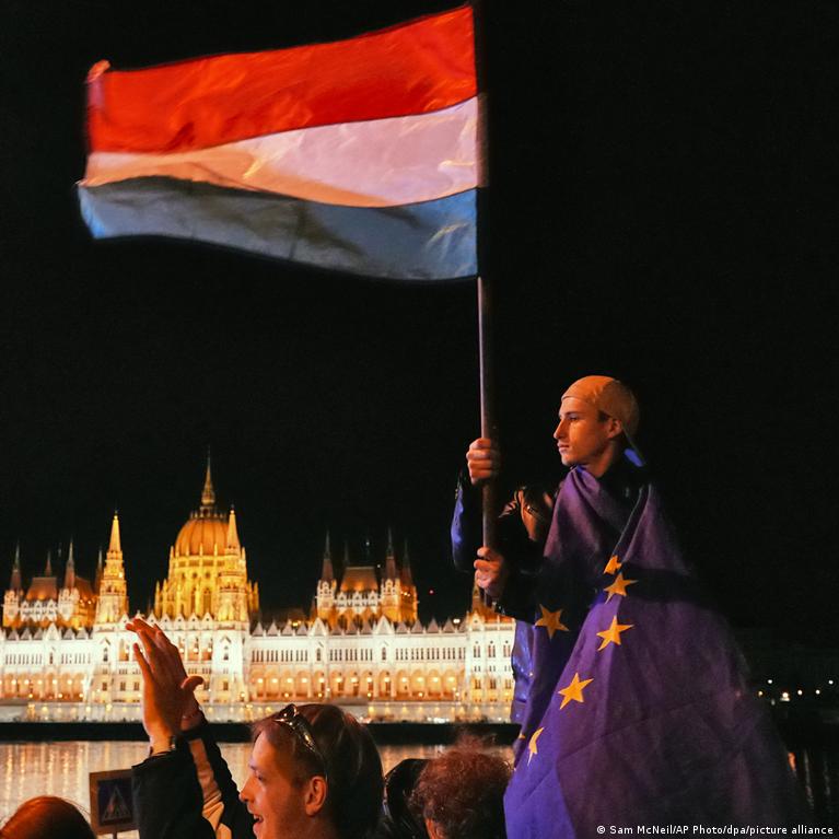 Es Sveikina Vengrijos Rinkim Rezultatus Naujos Viltys Dl Budapeto Politikos