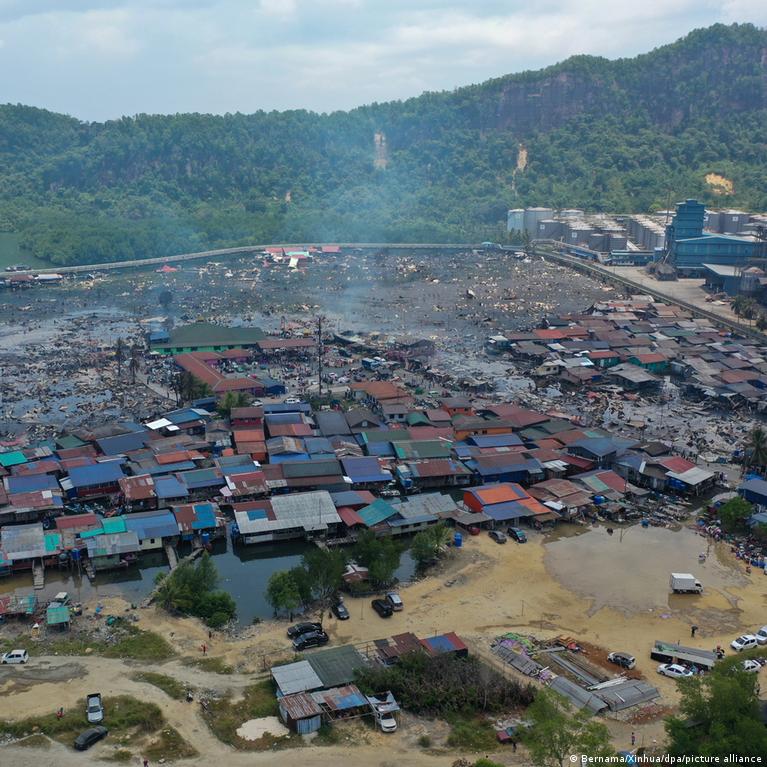 Gaisras Malaizijos Kaime Sunaikino 1 000 Nam