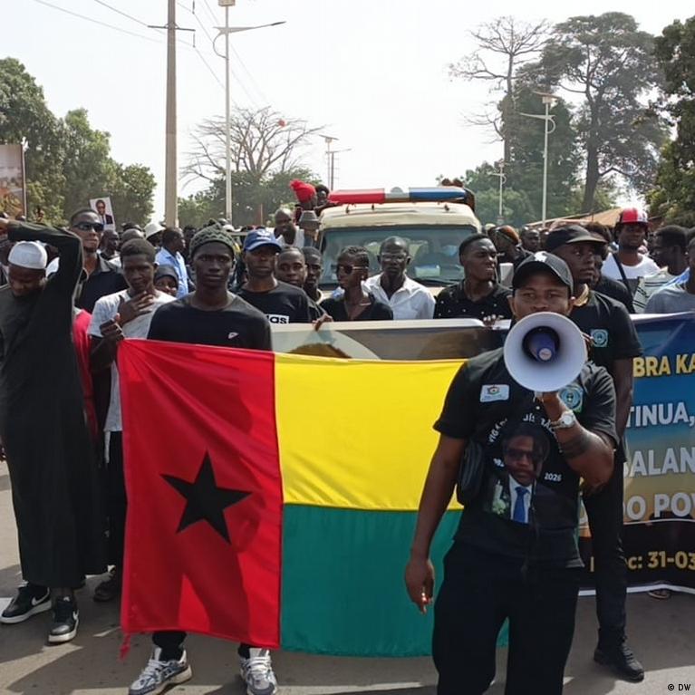 Gvinėja-Bisau įtampoje po aktyvisto nužudymo Gvinja Bisau Tampoje Po Aktyvisto Nuudymo