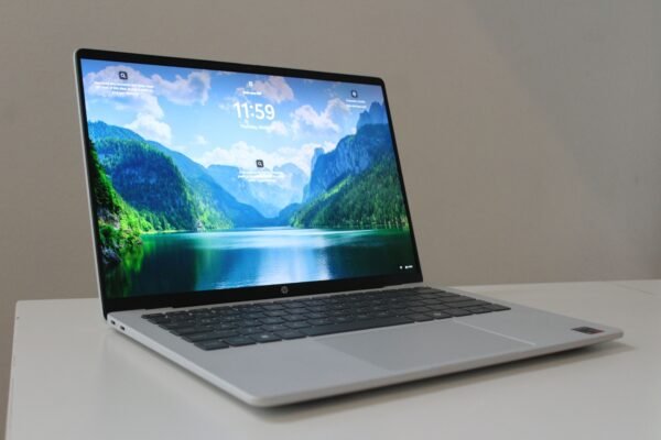 Hp Omnibook 5 Pigus Konkurentas Macbook Neo Su Stipriomis Nuolaidomis