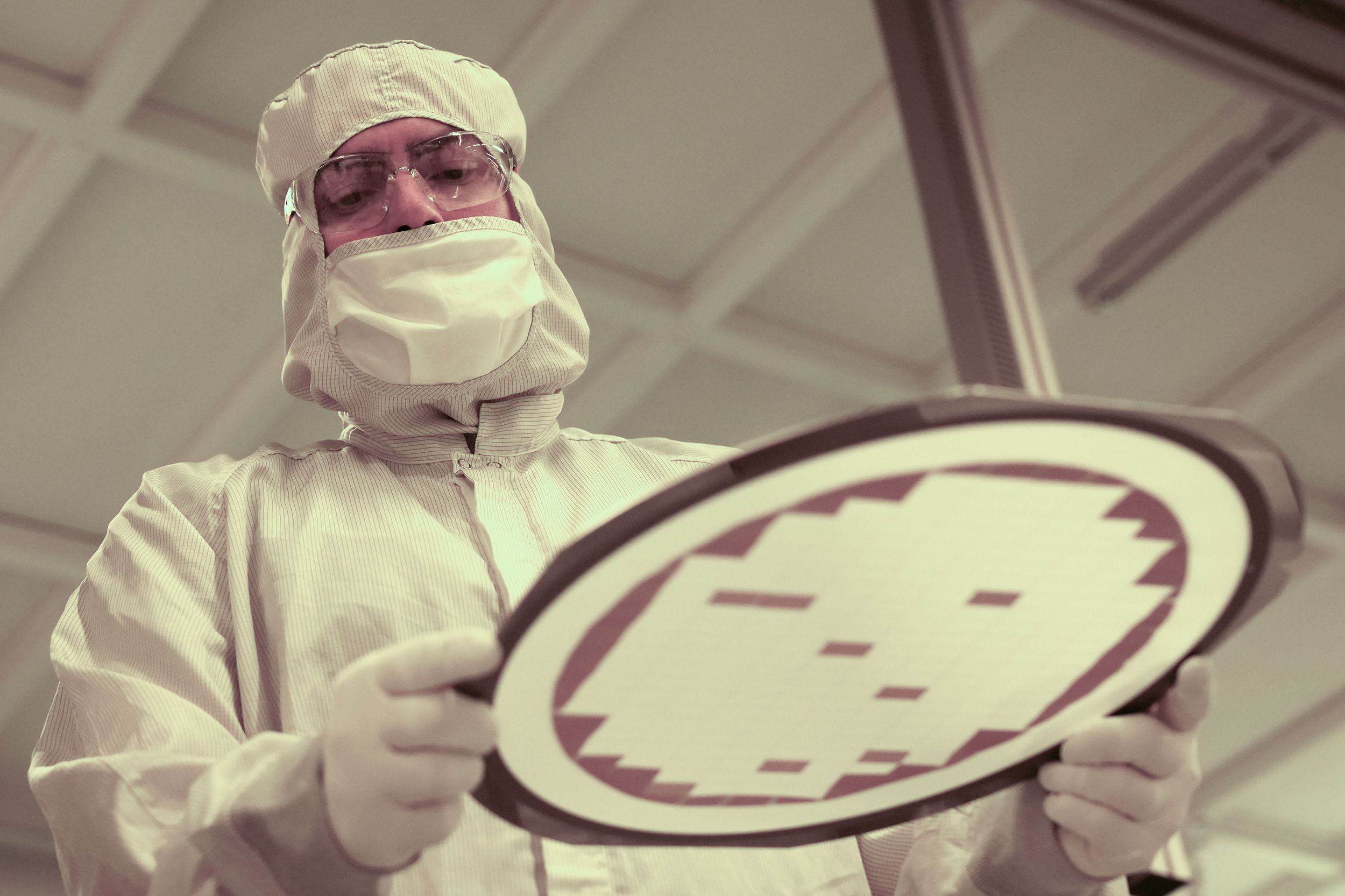 Intel Investuoja Paangi Lust Pakavim Siekdama Ai Rinkos Virns