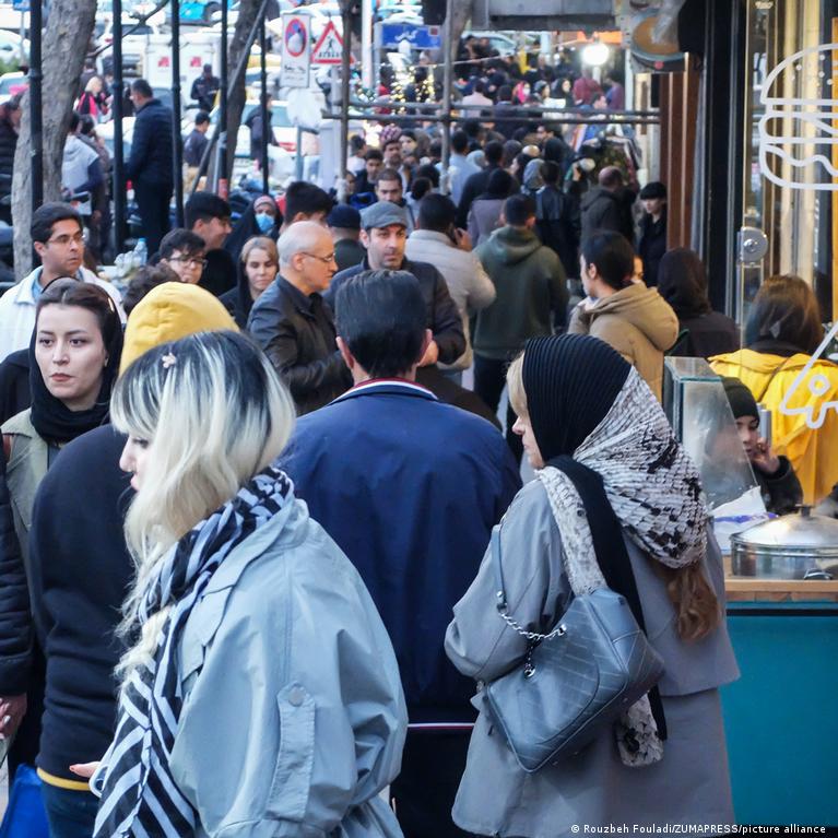 Irane Dl Karo Prarasta Imtai Tkstani Darbo Viet