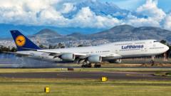 Lufthansa sumažina 20,000 vasaros skrydžių dėl kylančių kuro kainų