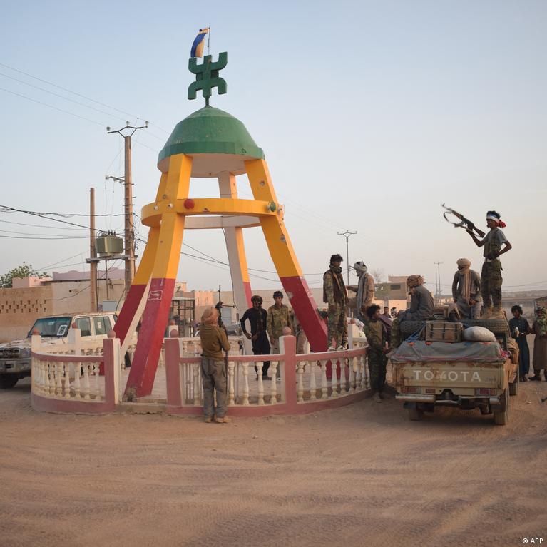 Malyje Didja Tampa Gynybos Ministro Mirtis Ir Sukilim Ikiai Chuntai