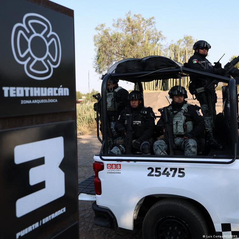 Meksikos Piramids Audynse Sulaikytas Tariamasis Turjo Mediag Susijusi Su Kolumbaino Audymu