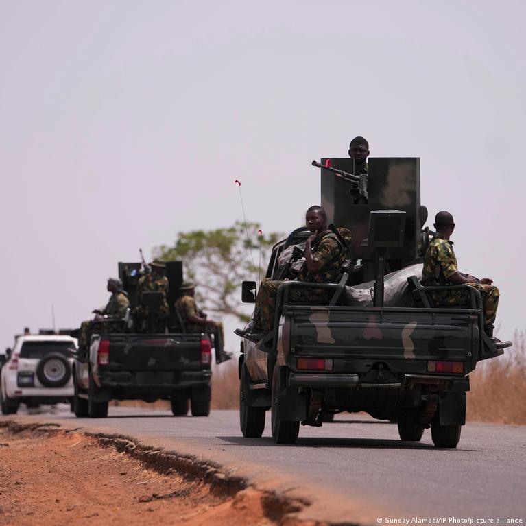 Nigerijos kariuomenė išgelbėjo 31 įkaitą po išpuolio bažnyčioje