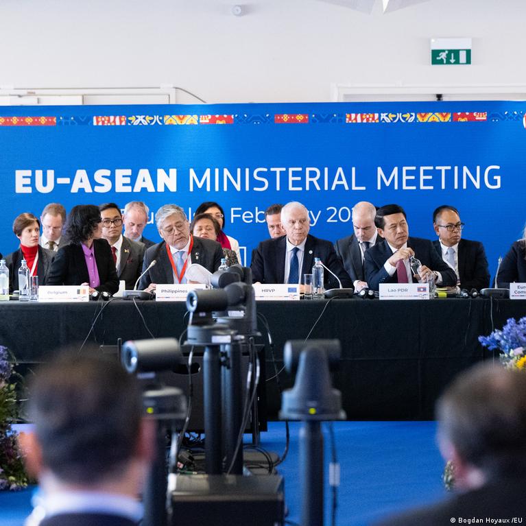 Pietryi Azija Vis Labiau Pasitiki Es Taiau Briuseliui Reikia Stiprinti Politin Bendradarbiavim