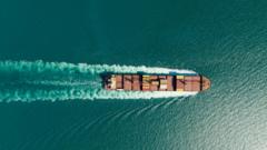 Prancūzijos įmonės laivas pirmasis iš Europos plaukia per Hormūzo sąsiaurį po konflikto pradžios