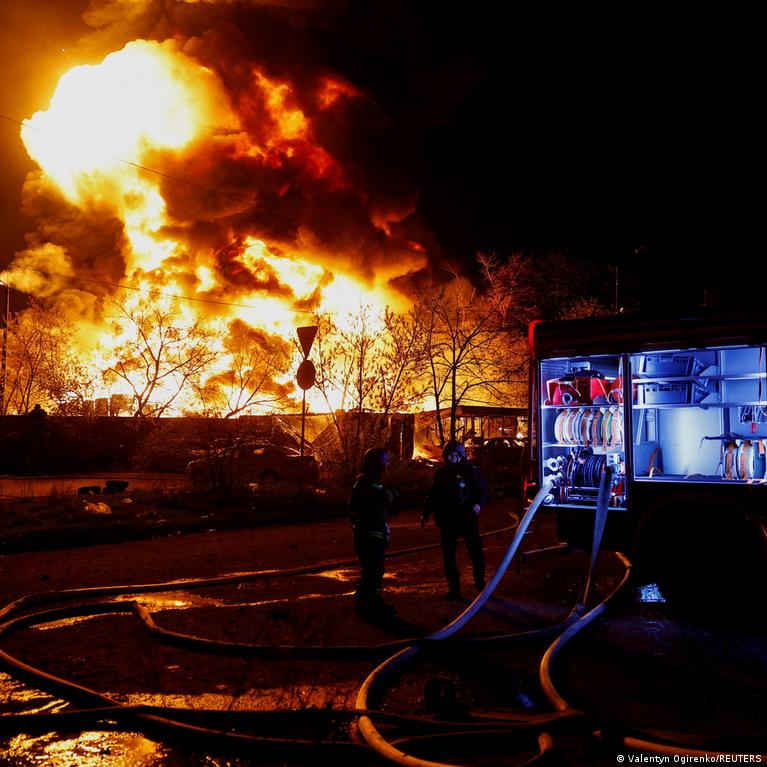 Rusijos raketų ir dronų atakos Ukrainoje nusinešė gyvybes
