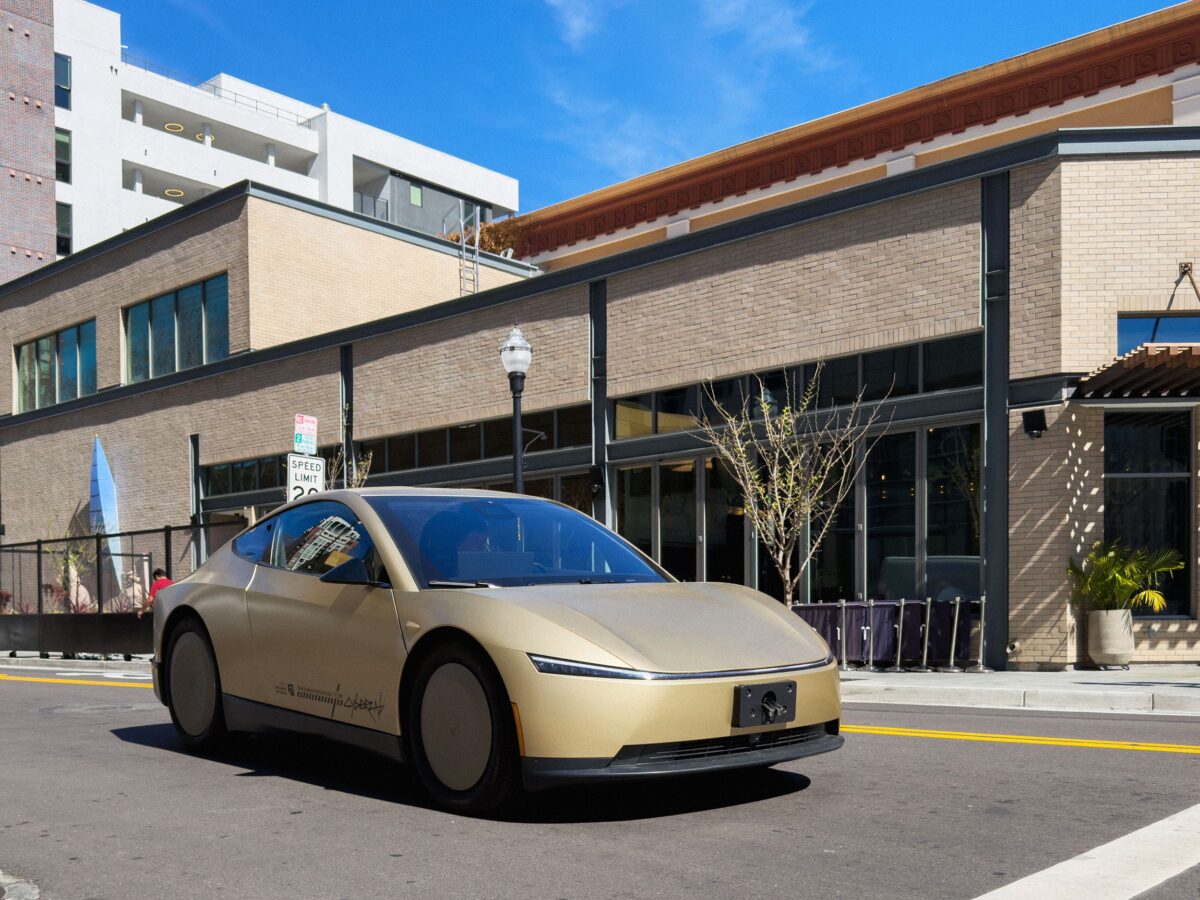 Tesla Pripasta Kai Kuriais Atvejais Robotaksiai Valdomi Nuotoliniu Bdu Moni