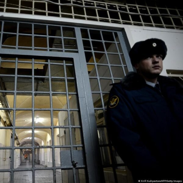 Ukrainos Civiliai Laikomi Rusijos Kaljimuose Paeidiant Tarptautin Teis