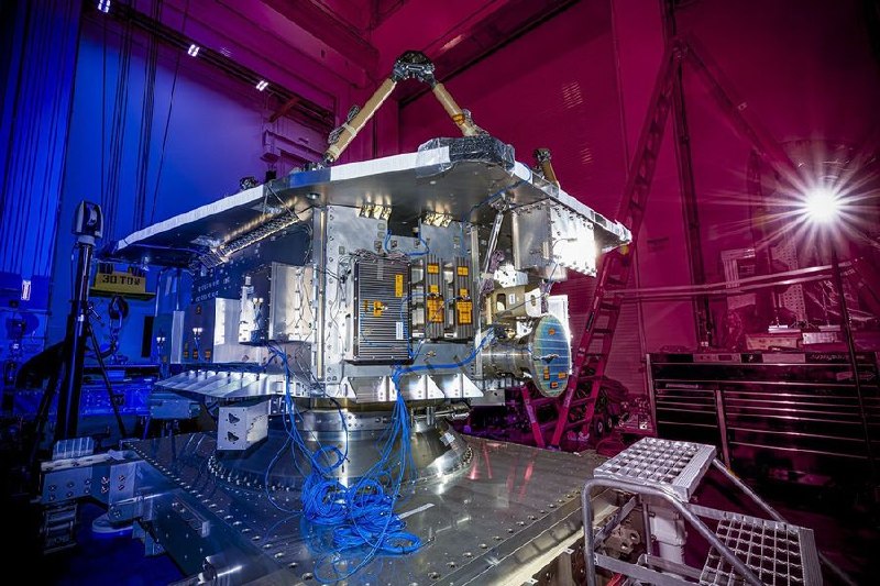 1488 Neo Surveyor Pirmasis Kosminis Teleskopas Asteroidų Paieška