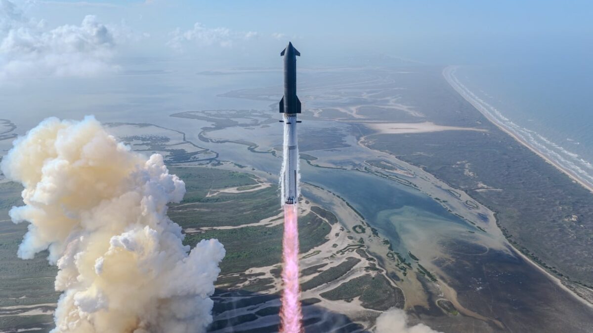 Starship V3: sėkmingas skrydis su netikėtu finalu 1505 Starship V3 Sėkmingas Skrydis Su Netikėtu Finalu