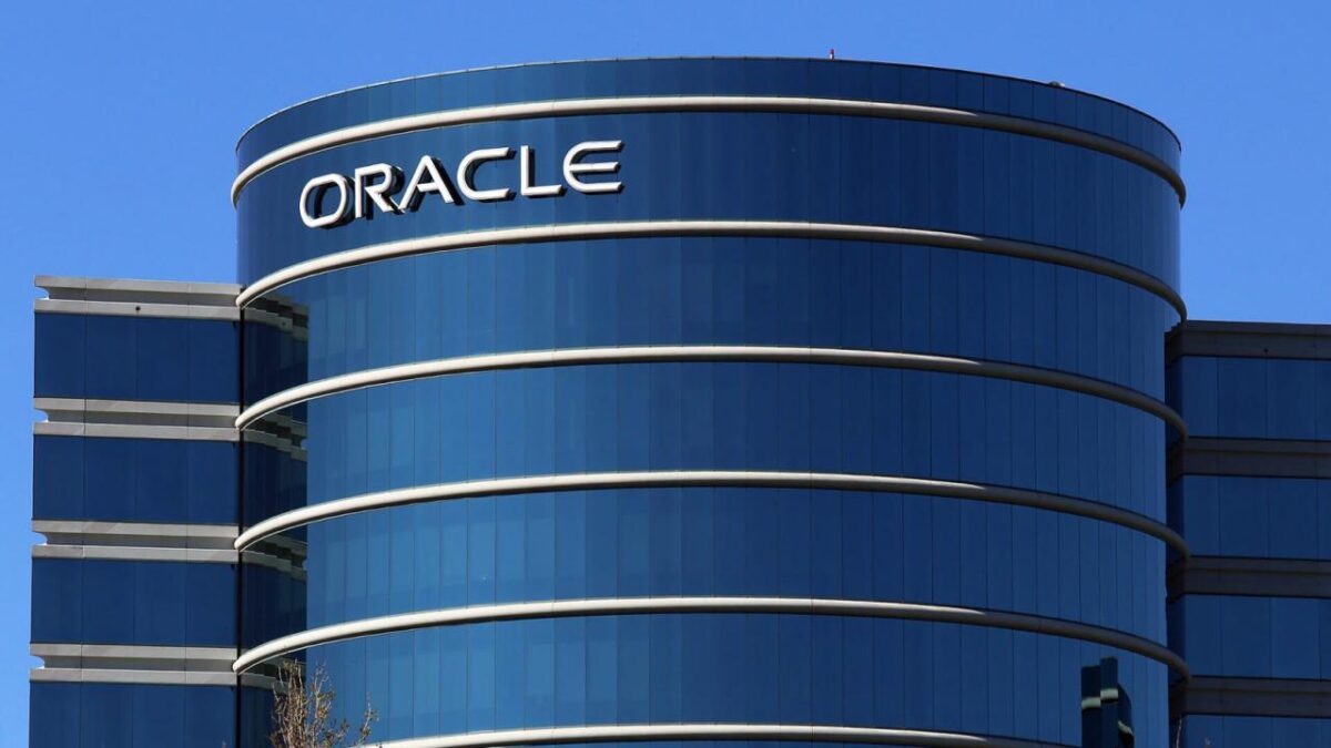 20814 Oracle Atleido 30 Tūkstančių It Specialistų Juos Pakeitė Ne