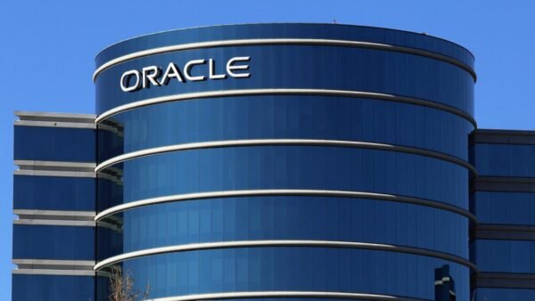 20814 Oracle Atleido 30 Tūkstančių It Specialistų Juos Pakeitė Ne