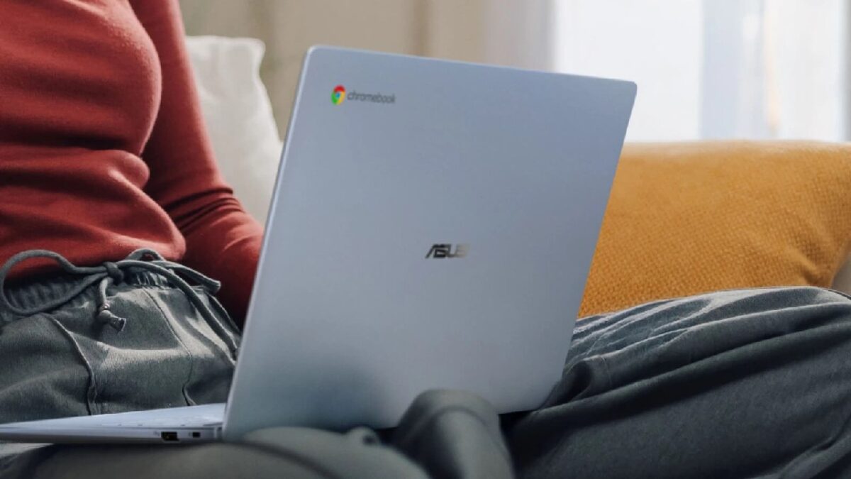 ASUS pristatė naują nešiojamąjį kompiuterį Chromebook CM14 su ChromeOS