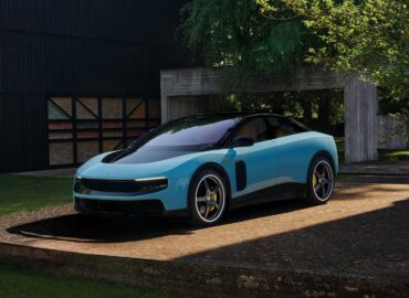 20944 Ferrari Ir Buvęs Apple Dizaineris Pristatė Naują Automobilį