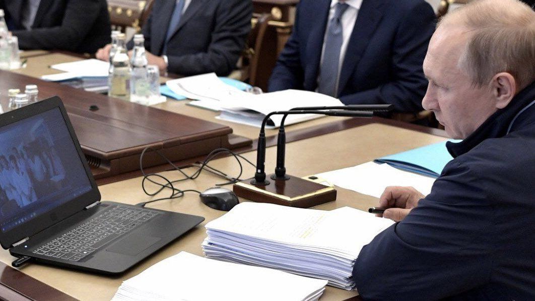 7719 Rusija Uždraudžia Neoficialų Kompiuterių Ir Nešiojamųjų Komp
