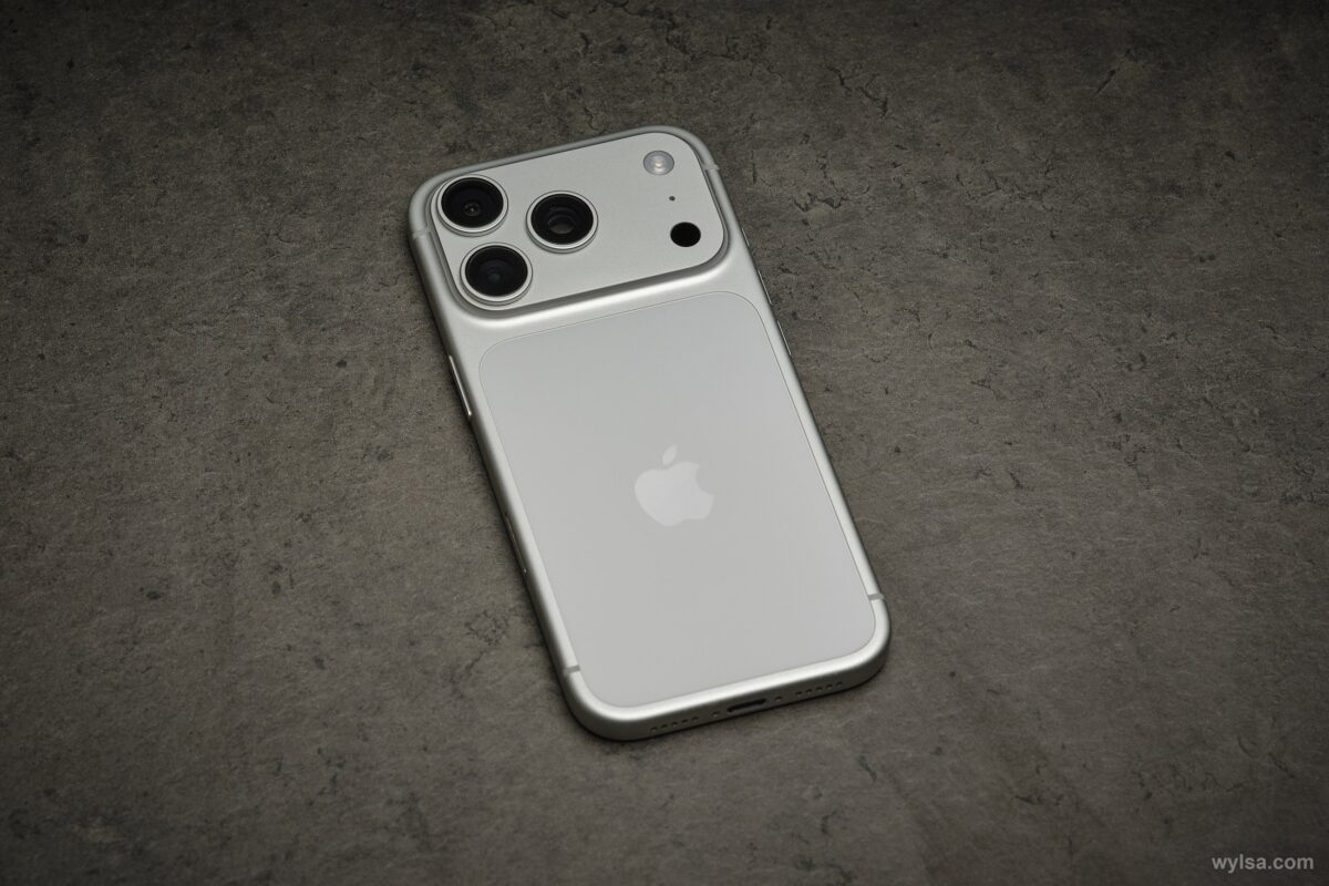 iPhone 17 Pro pripažintas greičiausiai įkraunamu flagmanu, tačiau metodika kelia abejonių