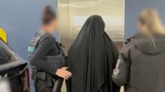 Australija Apkaltino Moter Grusi I Sirijos Prisijungimu Prie Islamo Valstybs
