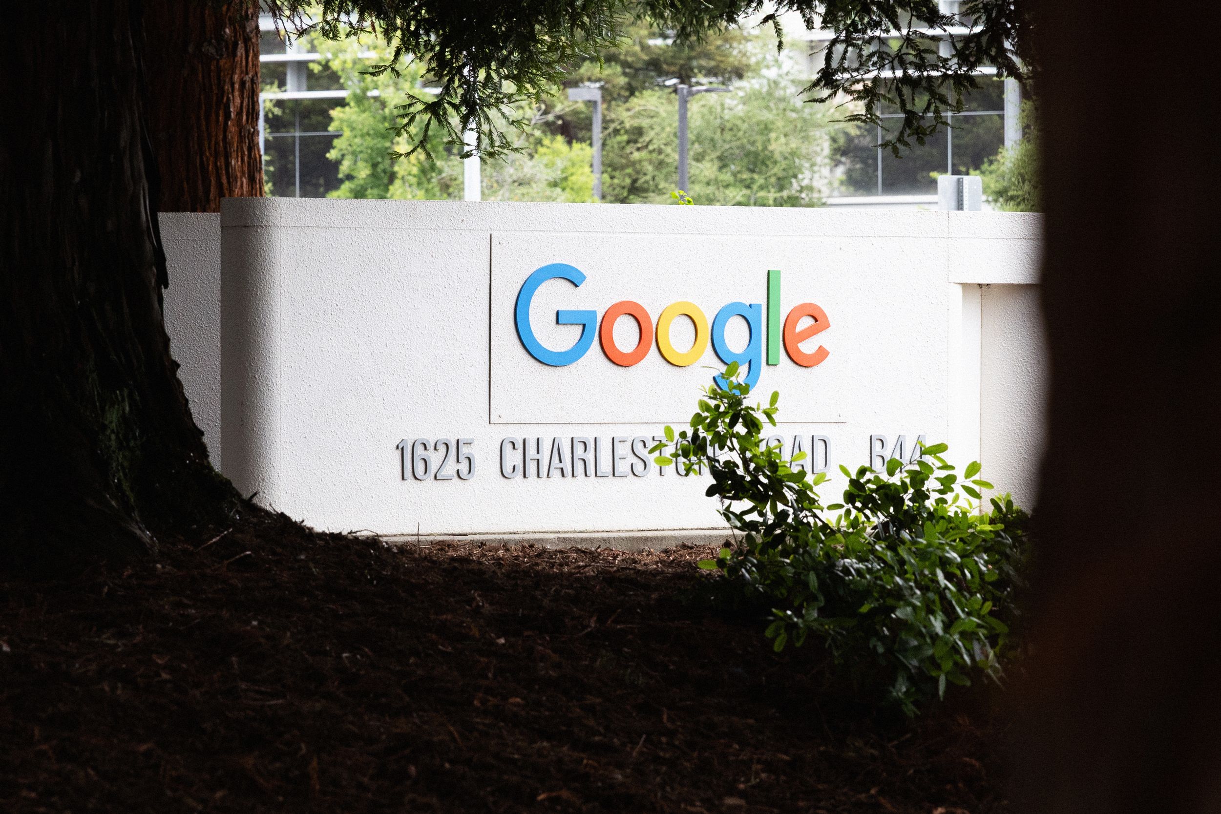 Google Saugumo Ininierius Sulaikytas Dl Milijonins Prekybos Schemos Polymarket Platformoje