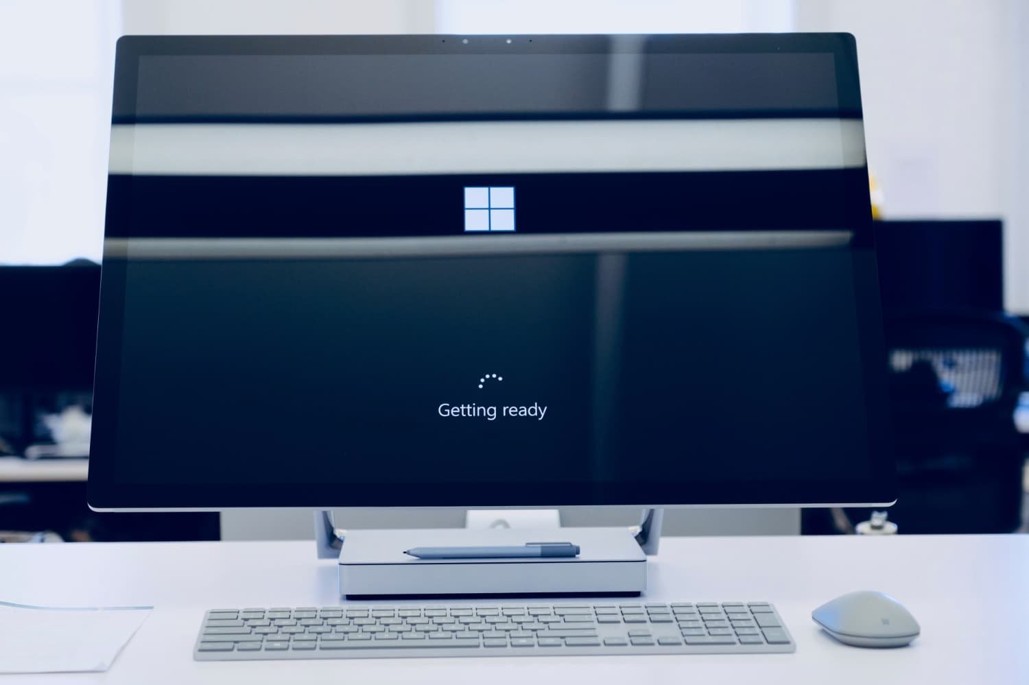 Microsoft Ileido Oficialius Windows 11 25h2 Iso Failus Su Saugumo Atnaujinimu