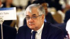 Mirė vienas pirmųjų atvirai homoseksualių JAV kongresmenų Barney Frankas