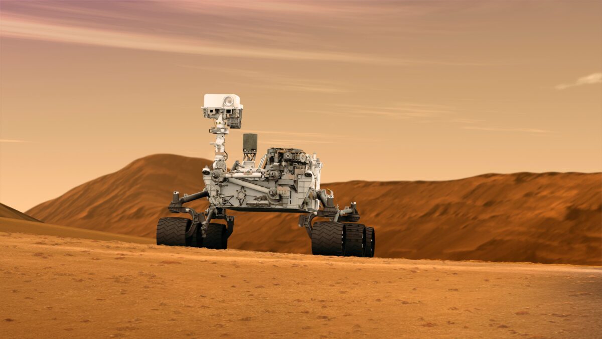 Nasa Curiosity Marsaeigis Ilaisvintas Po Savaits Strigimo Uoloje
