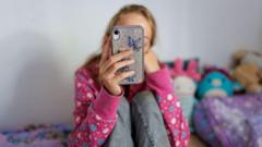 Ofcom Tiktok Ir Youtube Nra Pakankamai Saugs Vaikams