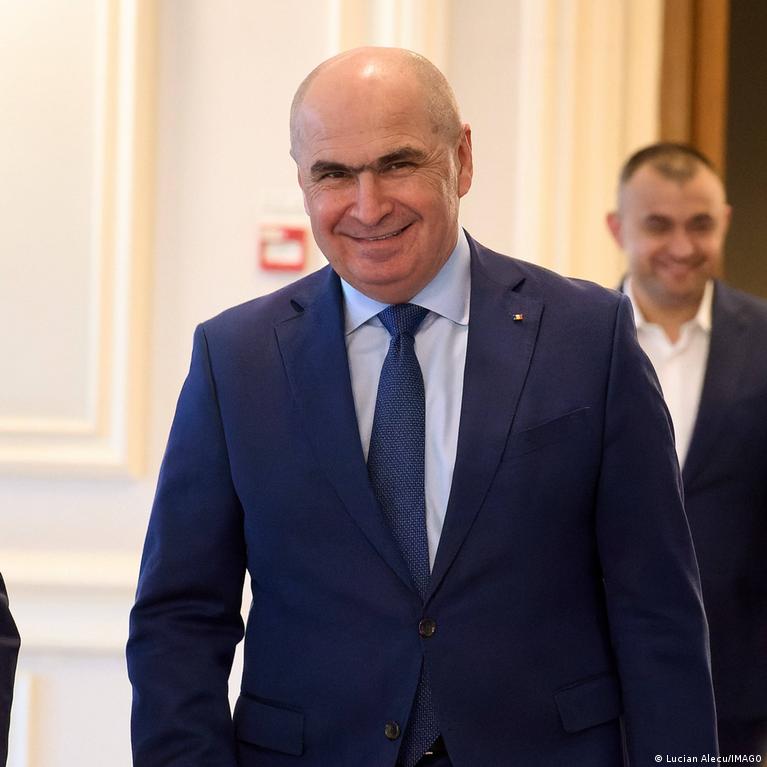 Rumunijos Vyriausyb Lunga Po Nepasitikjimo Balsavimo Premjerui Ilie Bolojan