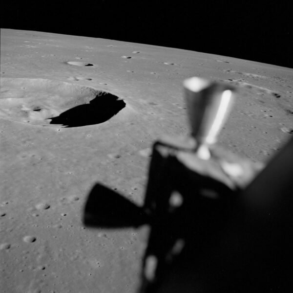 11005 Nasa Apollo10 Misijos Fotografija Atskleidžia Mėnulio Pav