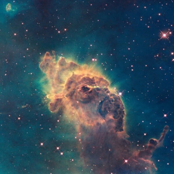 11007 Hubble Teleskopo Nuotraukoje Užfiksuota Kilo ūko Dujų Ir Dul