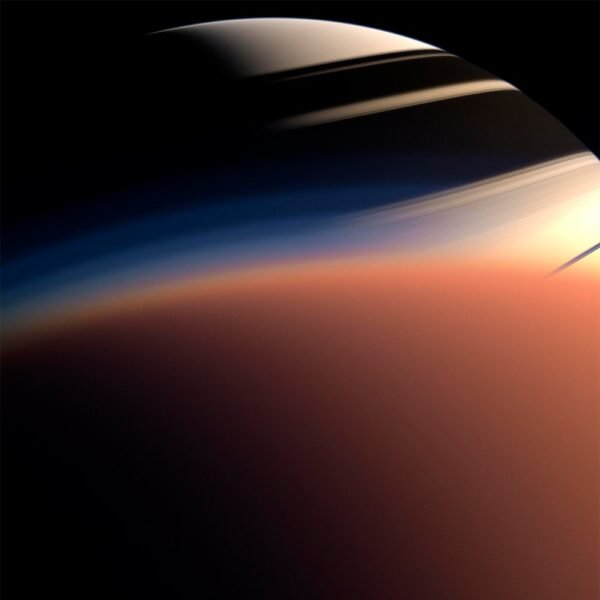 11101 Saturno Pakilimas Virš Titano įspūdingas Kosminis Reginys