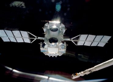 11492 Istoriniai Kosmoso įvykiai Ariane 5 Compton Ir Falcon 9