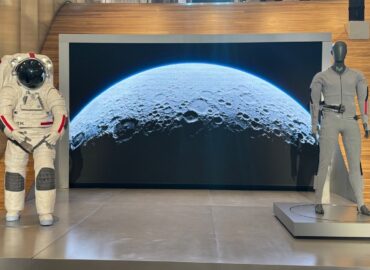 11509 Axiom Space Ir Prada Pristatė Naują Mėnulio Skafandro Elemen