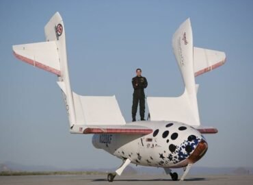 11564 Istorinės Datos Oso8 Spaceshipone Ir Plutono Palydovai