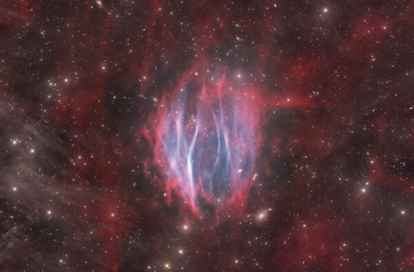 Atrasta nauja planetarinė ūkas StDr56, žinoma kaip „Ugnies taurė“