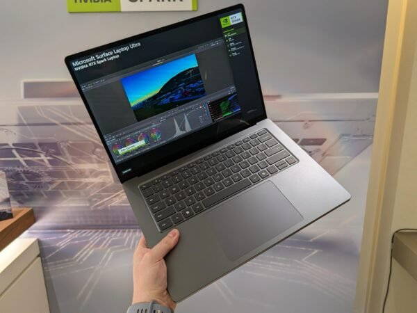 7958 Microsoft Darbuotojai Neva Nesinaudoja Savo Produktais