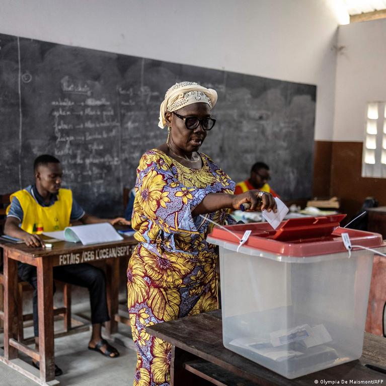 Afrikos Demokratij Drebina Perversmai Ir Krizs