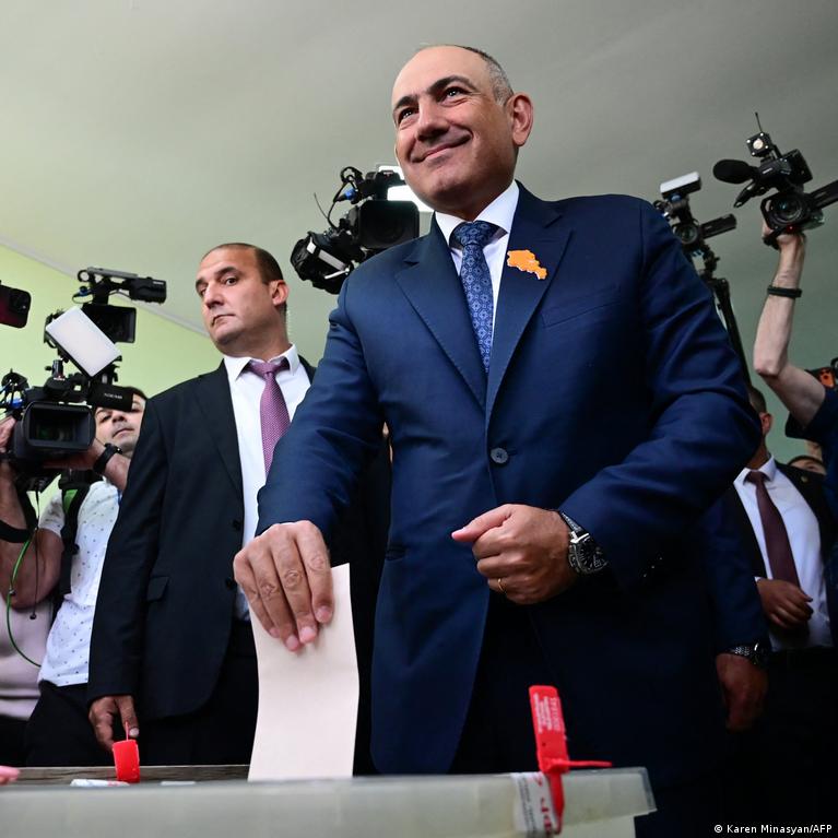 Armnija Svarsto Galimyb Prisijungti Prie Es Nutoldama Nuo Rusijos