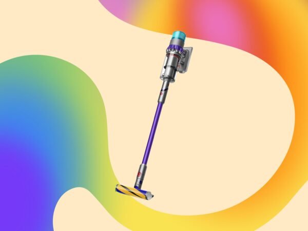 Dyson Pasilymai Per Prime Day Dulki Siurbliai Plauk Rankiai Ir Daugiau