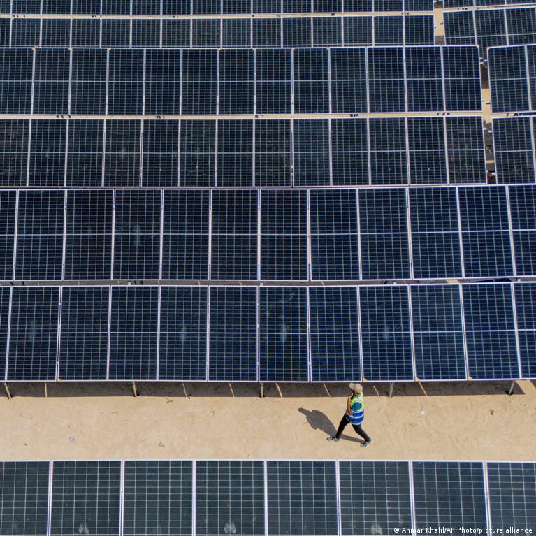 Irakas Siekia Sprsti Elektros Kriz Pasitelkdamas Sauls Energij