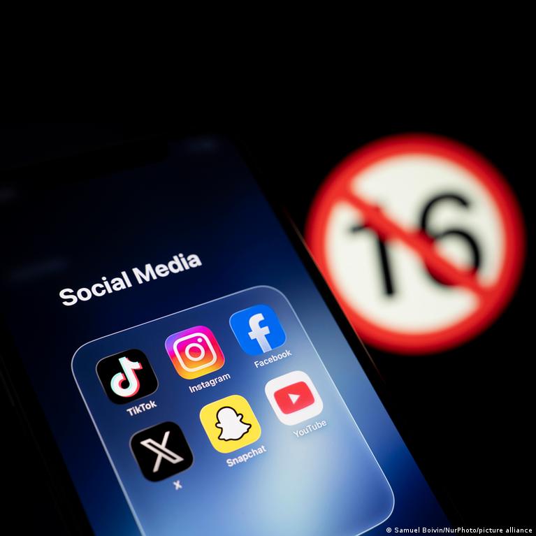 Kanada Siekia Udrausti Socialinius Tinklus Vaikams Iki 16 Met