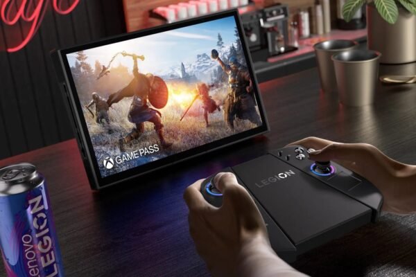 Lenovo Legion Go: konkurencija su Steam Deck dėl ekrano ir procesoriaus