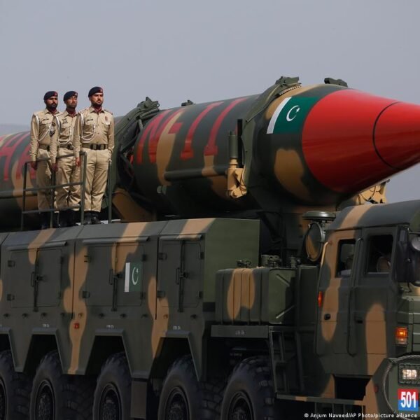 Pakistanas Didina Gynybos Biudet Dl Regionini Konflikt